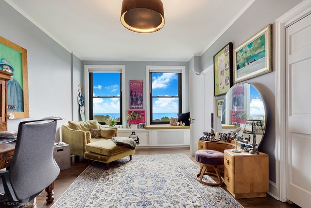 3500 N Lake Shore Drive 11C, Chicago, IL 60657