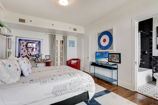 3500 N Lake Shore Drive 11C, Chicago, IL 60657