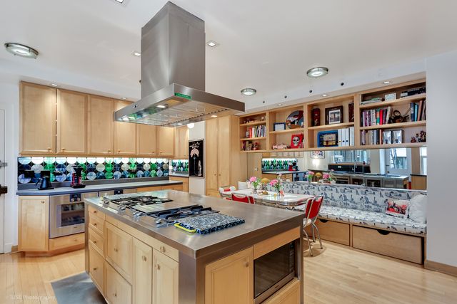 3500 N Lake Shore Drive 11C, Chicago, IL 60657