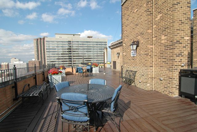 3500 N Lake Shore Drive 11C, Chicago, IL 60657