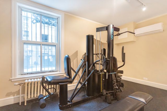 3500 N Lake Shore Drive 11C, Chicago, IL 60657