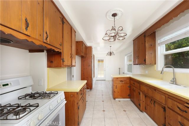9225 Buell Street, Downey, CA 90241