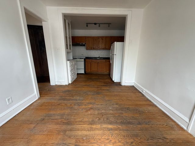 4515 N Hamlin Avenue 2, Chicago, IL 60625