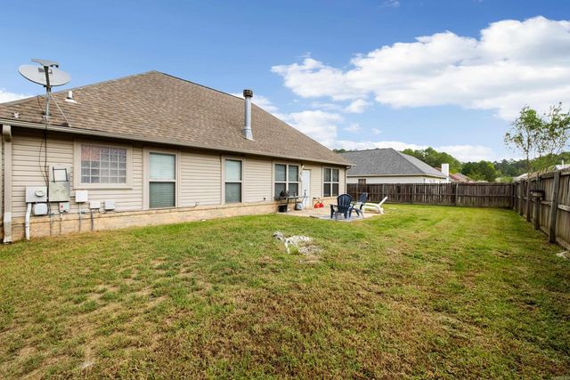 407 Wisteria Drive, Bauxite, AR 72011