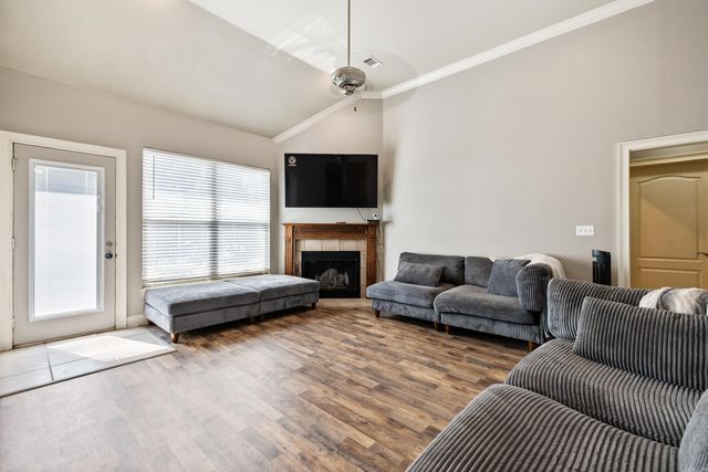 407 Wisteria Drive, Bauxite, AR 72011