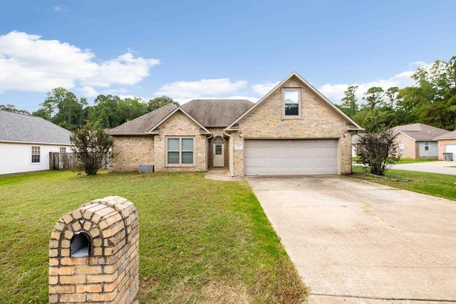 407 Wisteria Drive, Bauxite, AR 72011