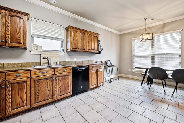 407 Wisteria Drive, Bauxite, AR 72011