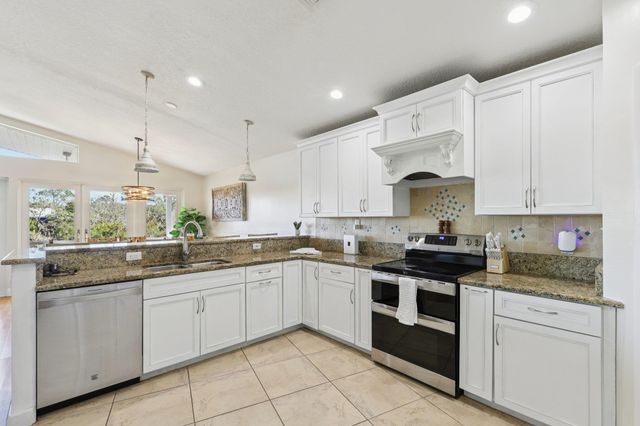 35 Oak St, St Augustine, FL 32084