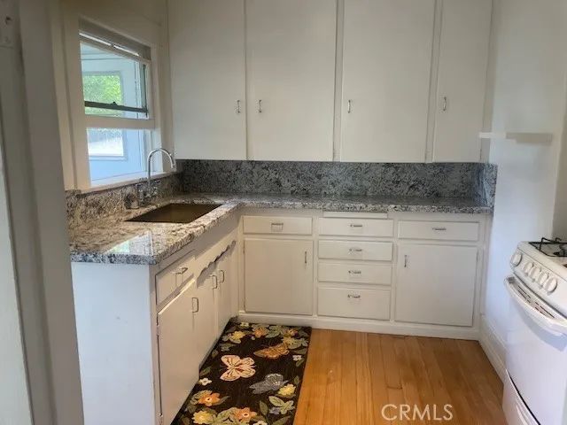 218 W 12th, Claremont, CA 91711