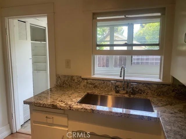 218 W 12th, Claremont, CA 91711