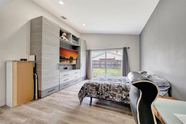 12113 SW 249th St, Homestead, FL 33032