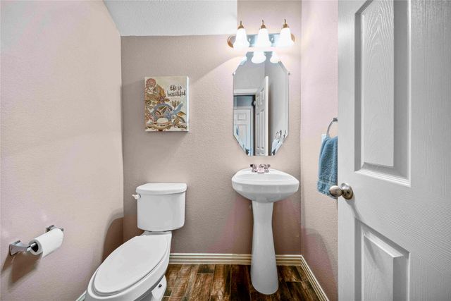 6808 Carrington Lane, Fort Worth, TX 76137