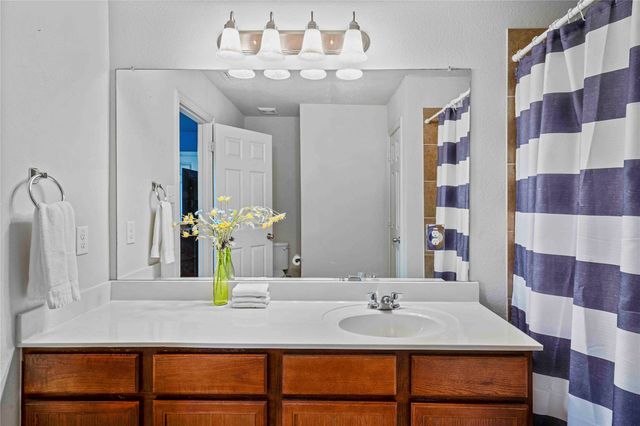 6808 Carrington Lane, Fort Worth, TX 76137