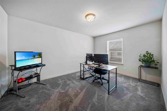 6808 Carrington Lane, Fort Worth, TX 76137