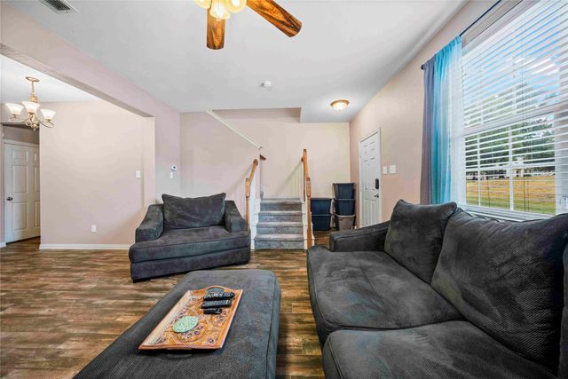 6808 Carrington Lane, Fort Worth, TX 76137