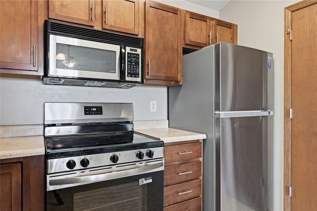 805 Blue Sky Drive 301, North Liberty, IA 52317