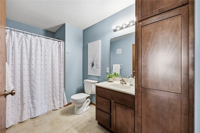 805 Blue Sky Drive 301, North Liberty, IA 52317