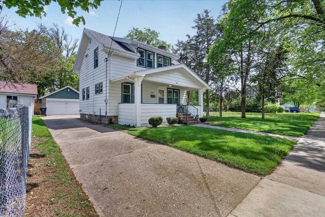 953 Oak Street, Beloit, WI 53511