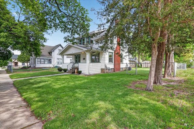 953 Oak Street, Beloit, WI 53511
