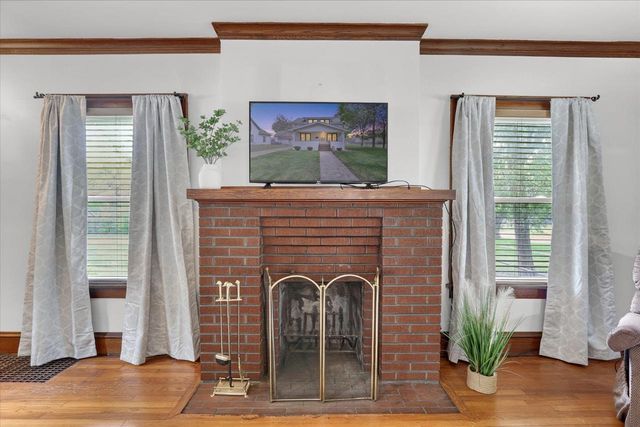 953 Oak Street, Beloit, WI 53511