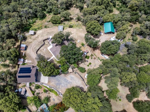 51571 Coyote Ridge Road, Oakhurst, CA 93644