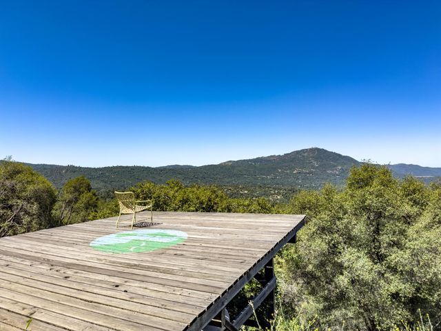 51571 Coyote Ridge Road, Oakhurst, CA 93644