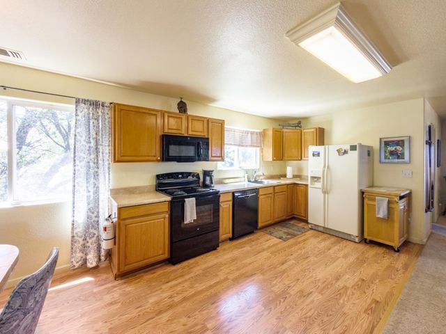 51571 Coyote Ridge Road, Oakhurst, CA 93644