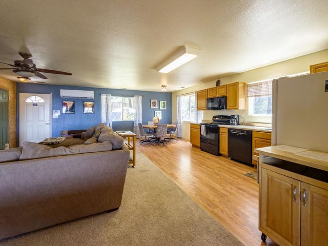 51571 Coyote Ridge Road, Oakhurst, CA 93644