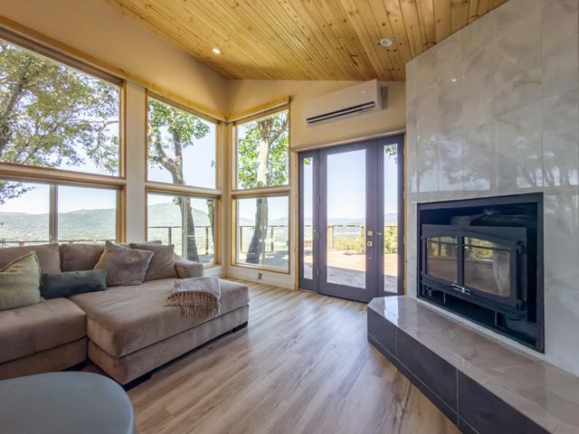 51571 Coyote Ridge Road, Oakhurst, CA 93644