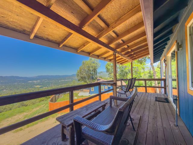 51571 Coyote Ridge Road, Oakhurst, CA 93644