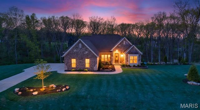 150 Delcreek Estates Drive, Foristell, MO 63348