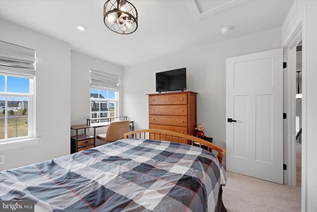 534 SATIVA DR, Honey Brook, PA 19344