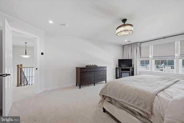 534 SATIVA DR, Honey Brook, PA 19344