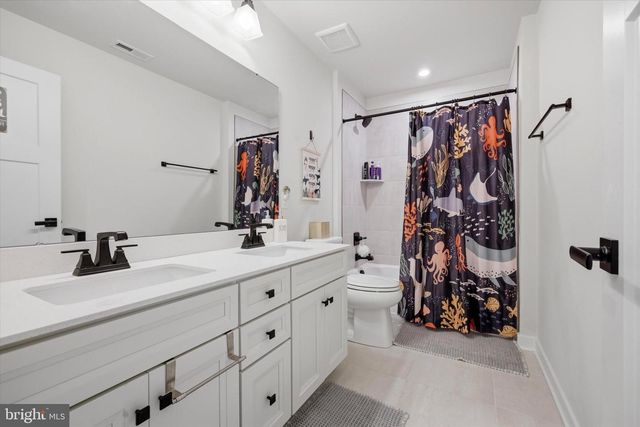 534 SATIVA DR, Honey Brook, PA 19344