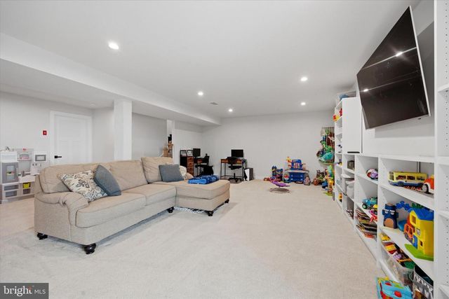 534 SATIVA DR, Honey Brook, PA 19344