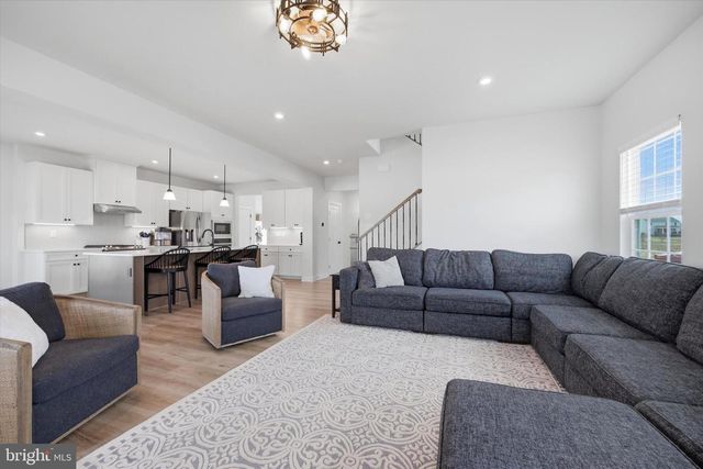 534 SATIVA DR, Honey Brook, PA 19344