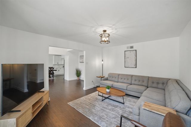 5332 Everglade Road, Dallas, TX 75227