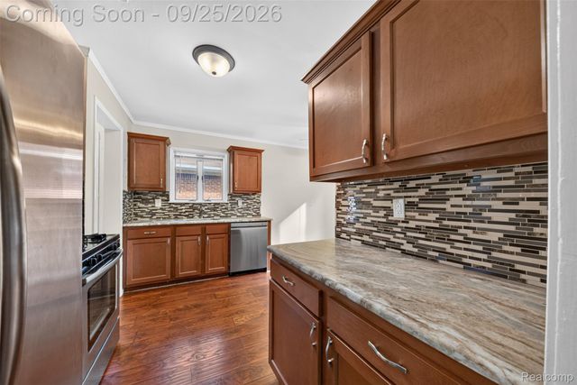 19361 Saint Francis Street, Livonia, MI 48152