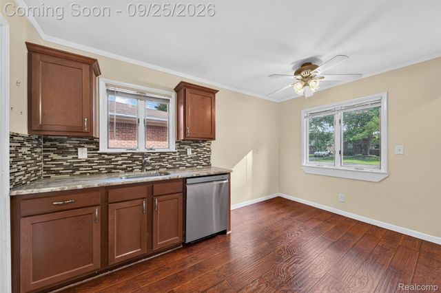 19361 Saint Francis Street, Livonia, MI 48152