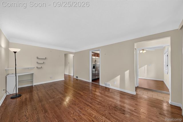 19361 Saint Francis Street, Livonia, MI 48152