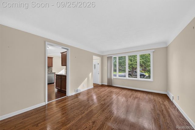 19361 Saint Francis Street, Livonia, MI 48152