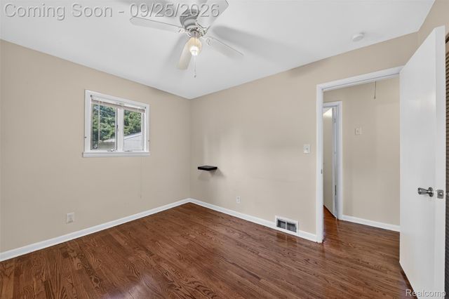 19361 Saint Francis Street, Livonia, MI 48152