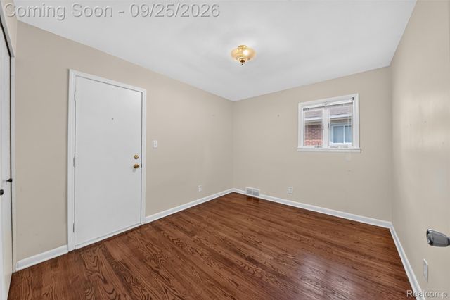 19361 Saint Francis Street, Livonia, MI 48152