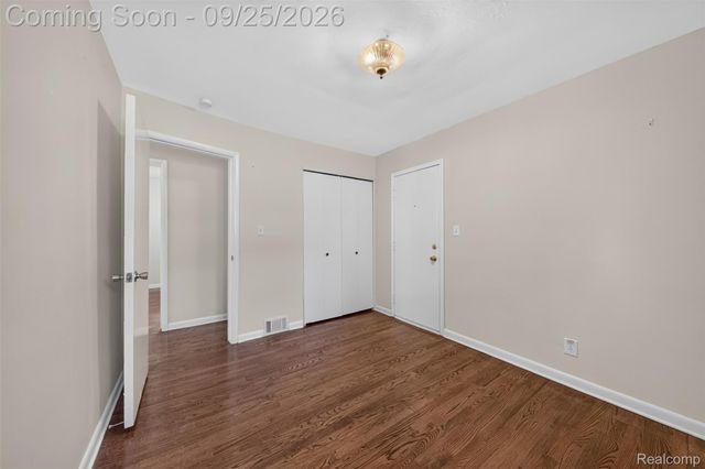 19361 Saint Francis Street, Livonia, MI 48152