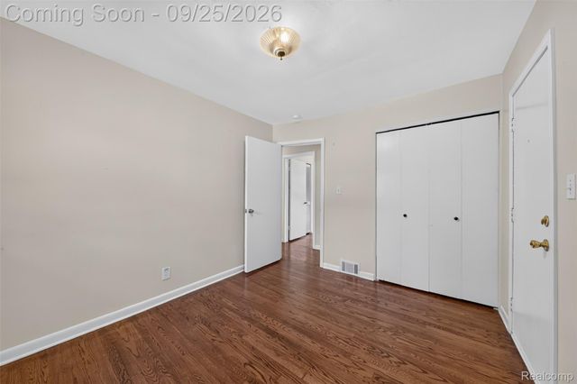 19361 Saint Francis Street, Livonia, MI 48152