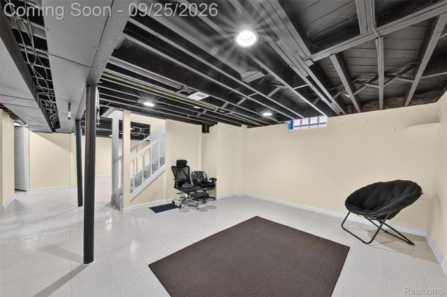 19361 Saint Francis Street, Livonia, MI 48152
