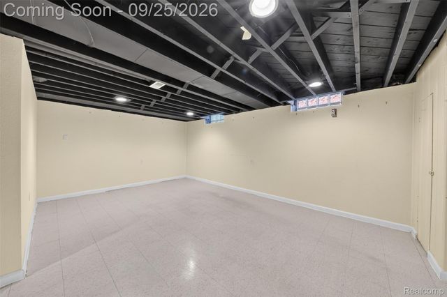 19361 Saint Francis Street, Livonia, MI 48152