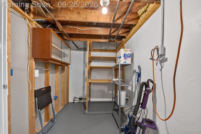 19361 Saint Francis Street, Livonia, MI 48152