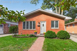 19361 Saint Francis Street, Livonia, MI 48152