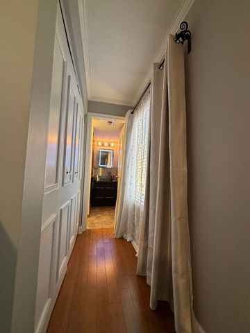 4704 Euclid Avenue 2D, Rolling Meadows, IL 60008